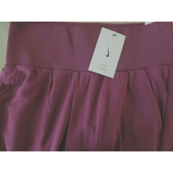 Nike Yoga CJ3827-681 Womens Sz Small Flow Hyper 7/8 Pants Bottoms Maroon Red $90 - Picture 9 of 12